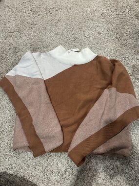 Versona Colorblock Mock Neck Batwing Women's Sweater - Brown & Cream